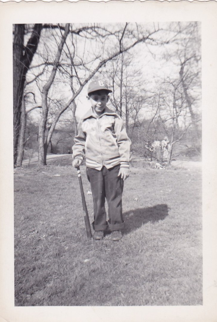Peter baseball bat-4 yr 8 mo1952.jpg